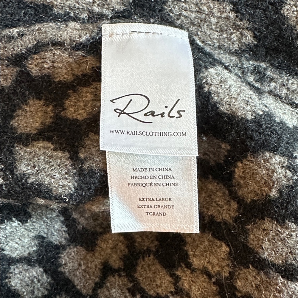 Rails Reese Leopard Print Button Cardigan - XL - Picture 11 of 14